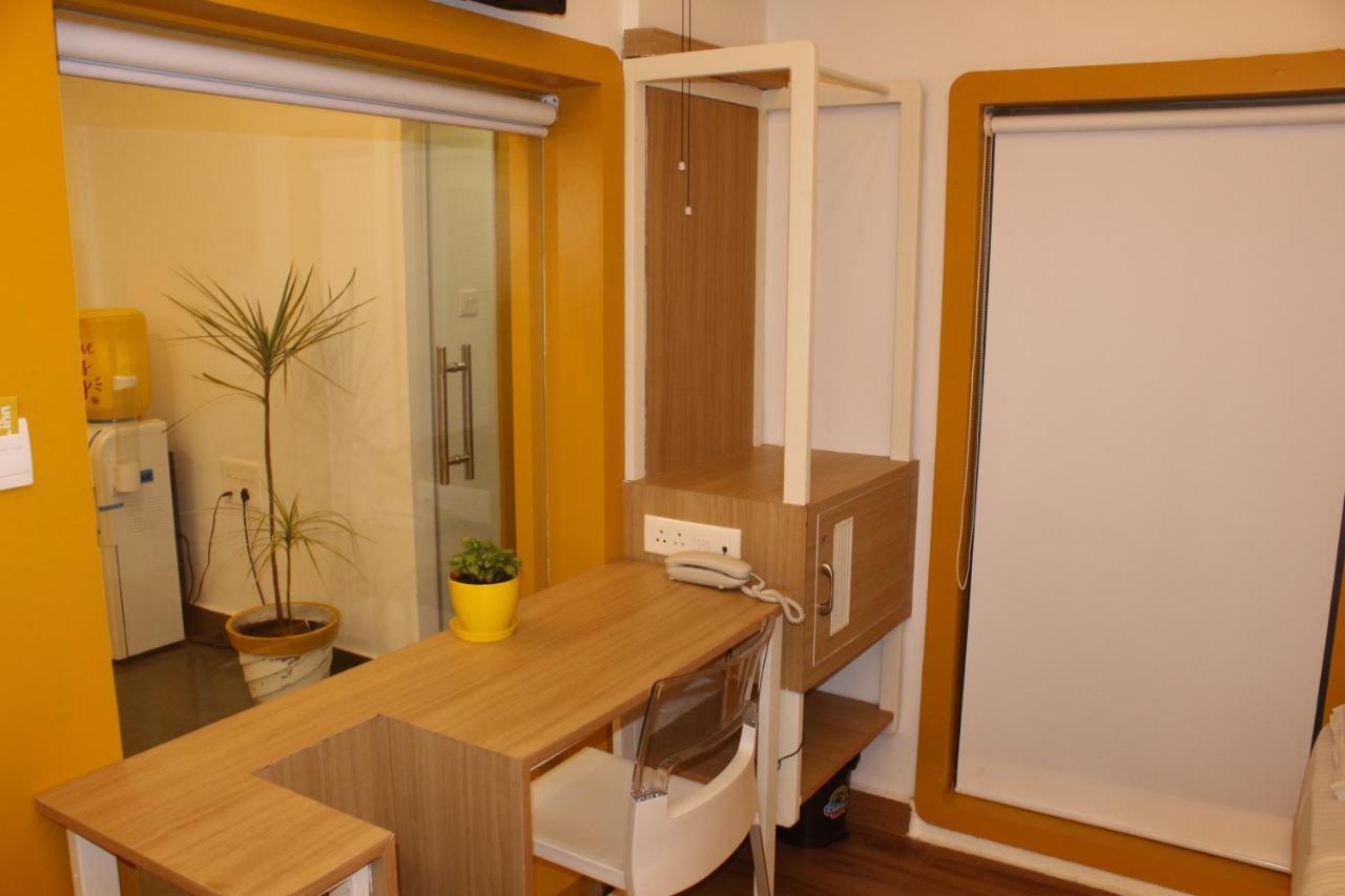 Stay Inn Bhopal Bagian luar foto